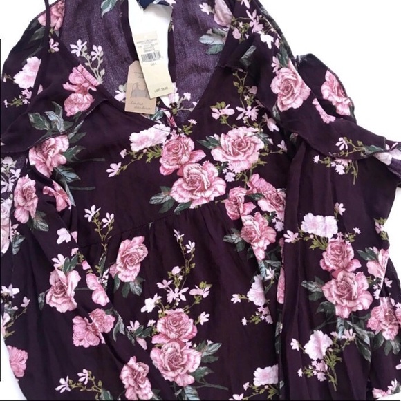 American Eagle Outfitters Tops - NWT AE Purple Floral Flowy Cold Shoulder Top L ✨